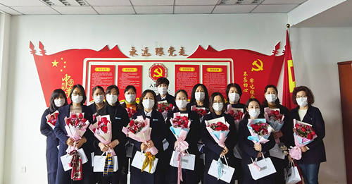 ���˸�Ů�ڣ����ż���Ϊȫ��Ůְ������ů�ĸ�����